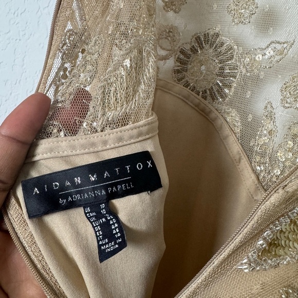 AIDAN MATTOX Floral Bead-Embroidered Gown - Picture 6 of 8